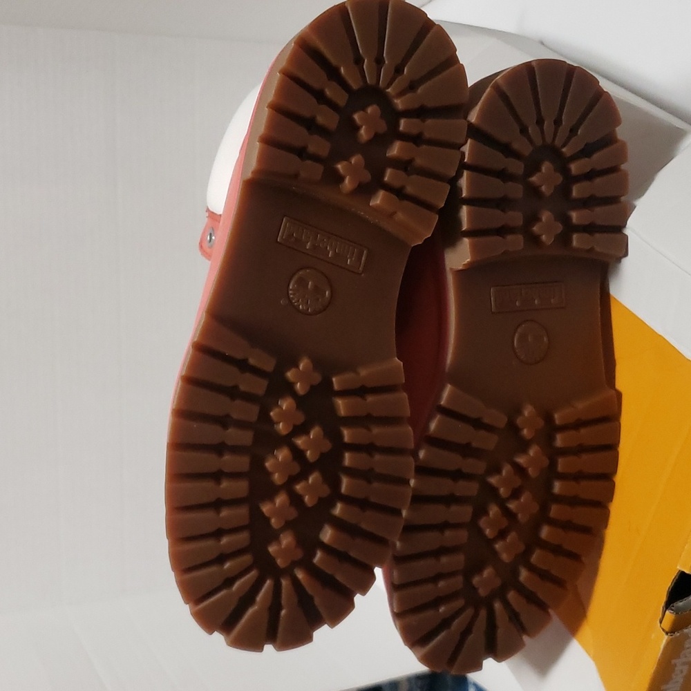 Timberland Boots - Picture 9 of 16